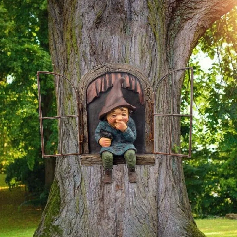 Naughty Garden Statue Elf Go O - огляд і ціна Home Bargains