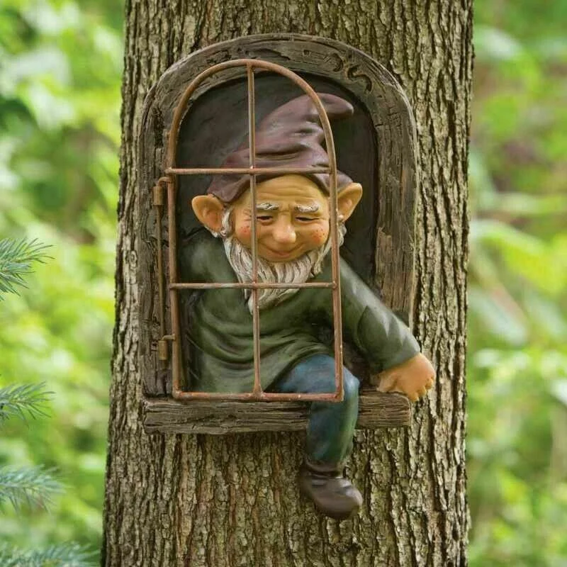 Naughty Garden Statue Elf Go O - огляд і ціна Home Bargains